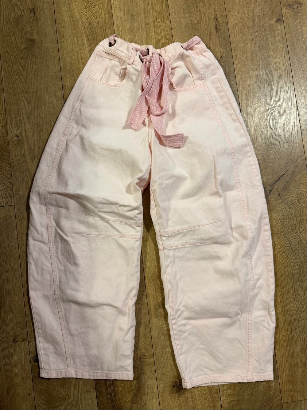 Peach love Blush Pink Barrel Leg jeans Size Small
